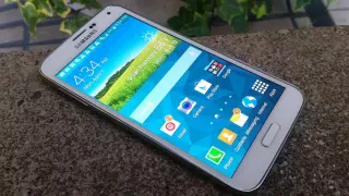 Samsung Galaxy S5 tendrá una versión en metal y otra en plástico
