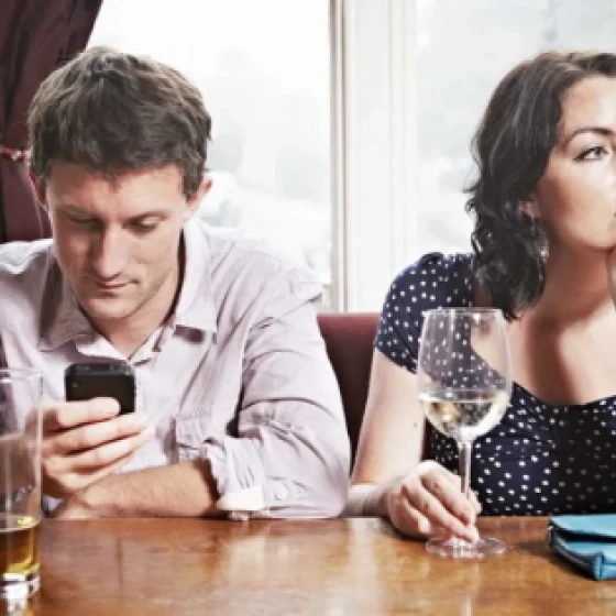 ¿Qué es Ningufoneo? una nueva palabra detrás del celular