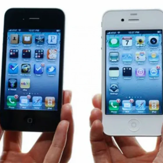 Apple presentó el nuevo iPhone 4S